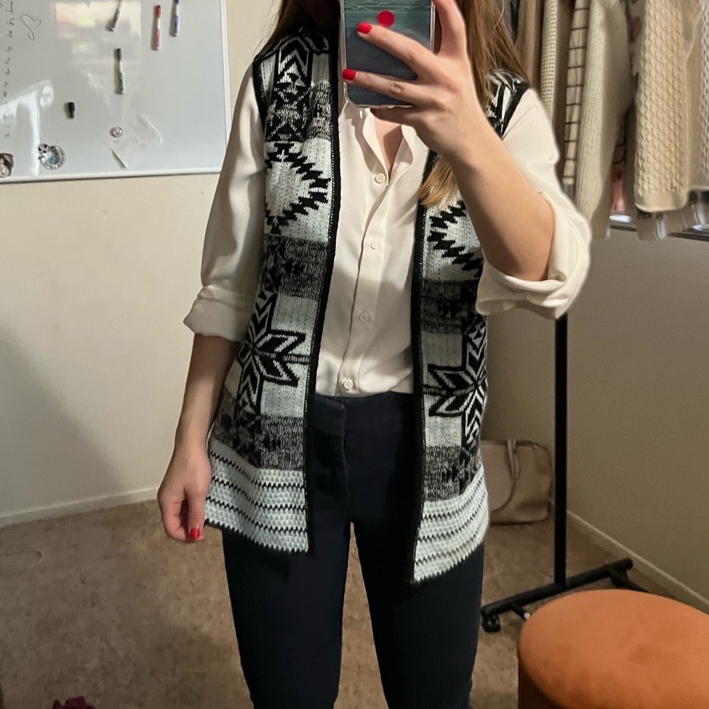 🖤 Steve’s Stuff Vintage knit vest